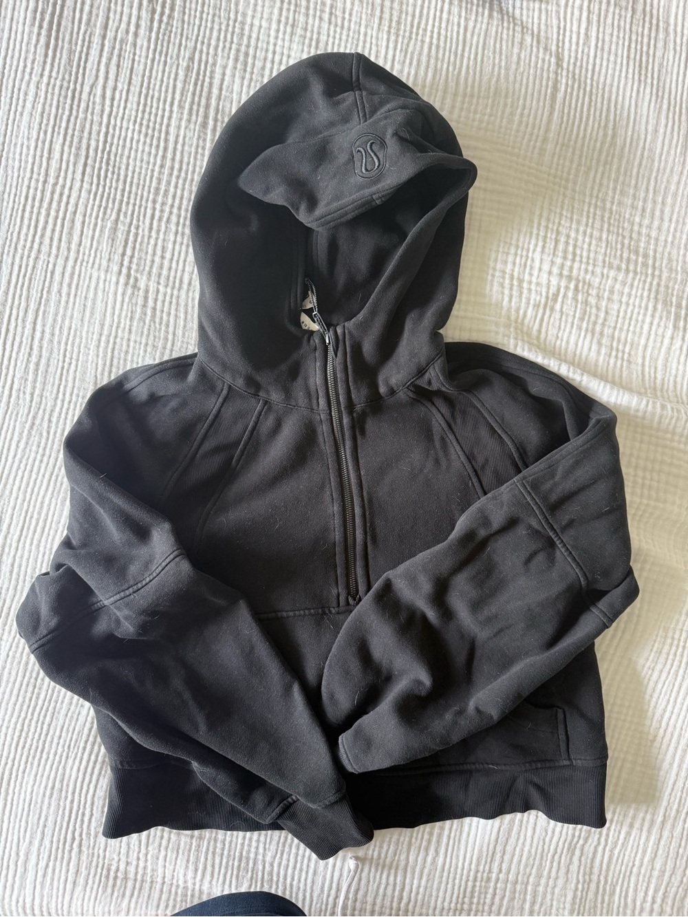 lululemon scuba cropped hoodie